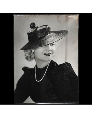 Camille Roger - Chapeau porté par Miss paris 1935, tirage d'Isabey suggérées chez