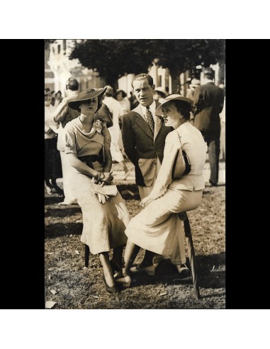 Deux Femmes Elégantes, la mode aux courses à Deauville, photographie de Rol (1935) suggérées chez