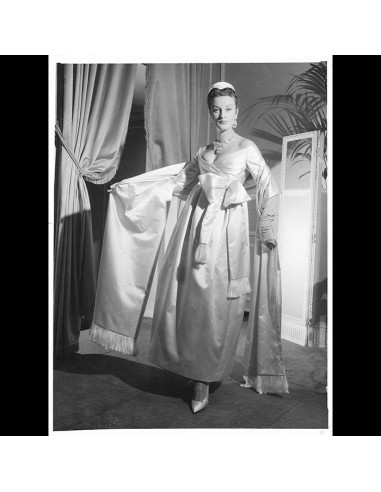 Christian Dior - Robe du soir par Yves Saint Laurent (1958) pas chere